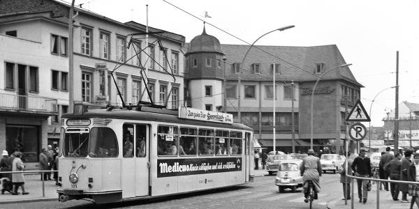 Aufnahme einer historischen Straßenbahn